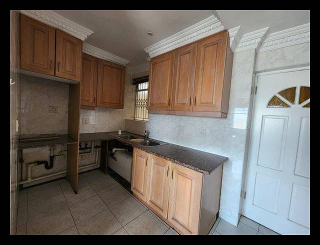 4 BEDROOM APARTMENT FOR SALE IN NORTH BEACH